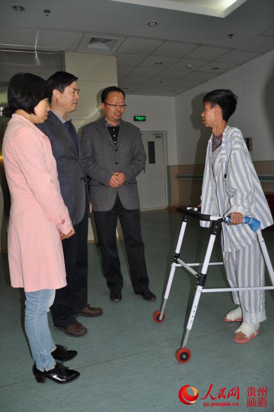 ��ɽ�Ρ���ï�����һ���ڹ��ҿ���ҽԺ������������ͨ���������߶����µ����ߵ�ʯ�ɽ���̸��