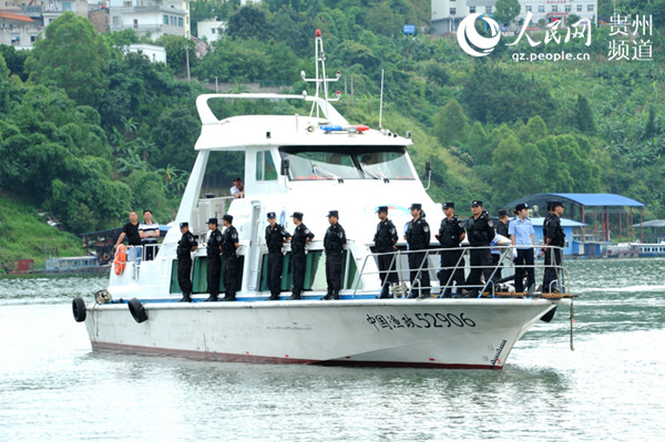 8月28日,黔西南州在兴义市南盘江镇渔港码头举行大生态警务启动仪式